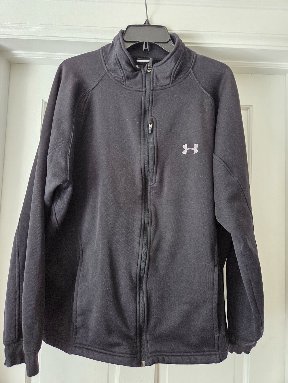 Under Armour Men’s Full Zip Fleece Jacket Black XL GUC Chest Pocket